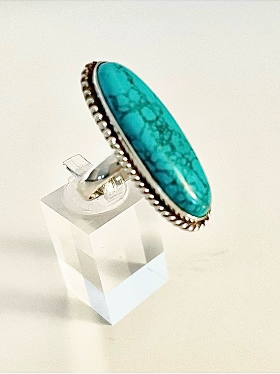 Jewelry - Sterling Silver Turquoise Statement Ring Oval Size 8